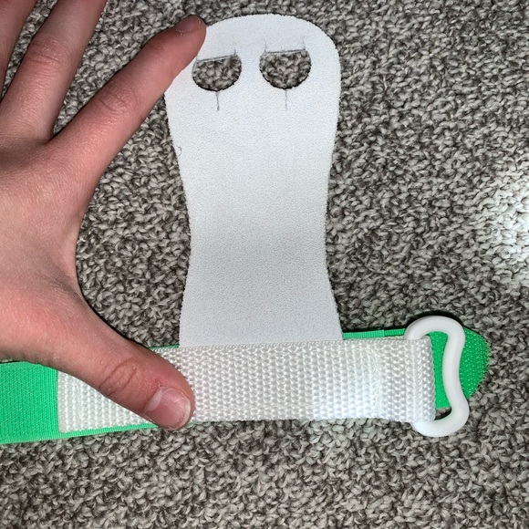 NOT AVAILABLE - Picture 7 of 8